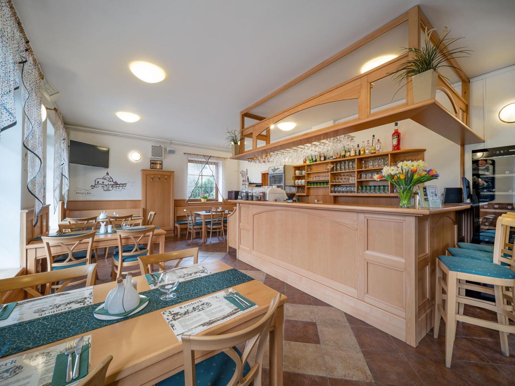 A Restaurace Lemberk Pensjonat *